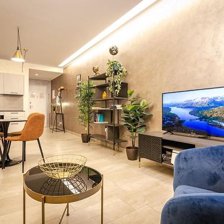 Goito Luxury Apartment, In The Historical Center Bologna Luaran gambar