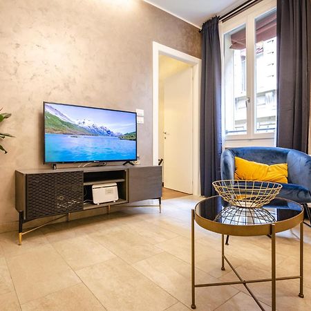 Goito Luxury Apartment, In The Historical Center Bologna Luaran gambar