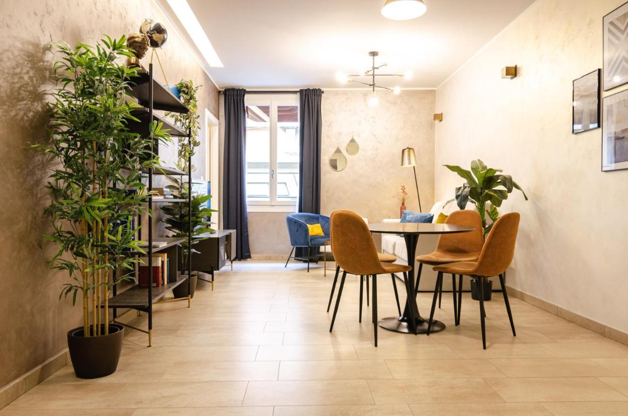 Goito Luxury Apartment, In The Historical Center Bologna Luaran gambar