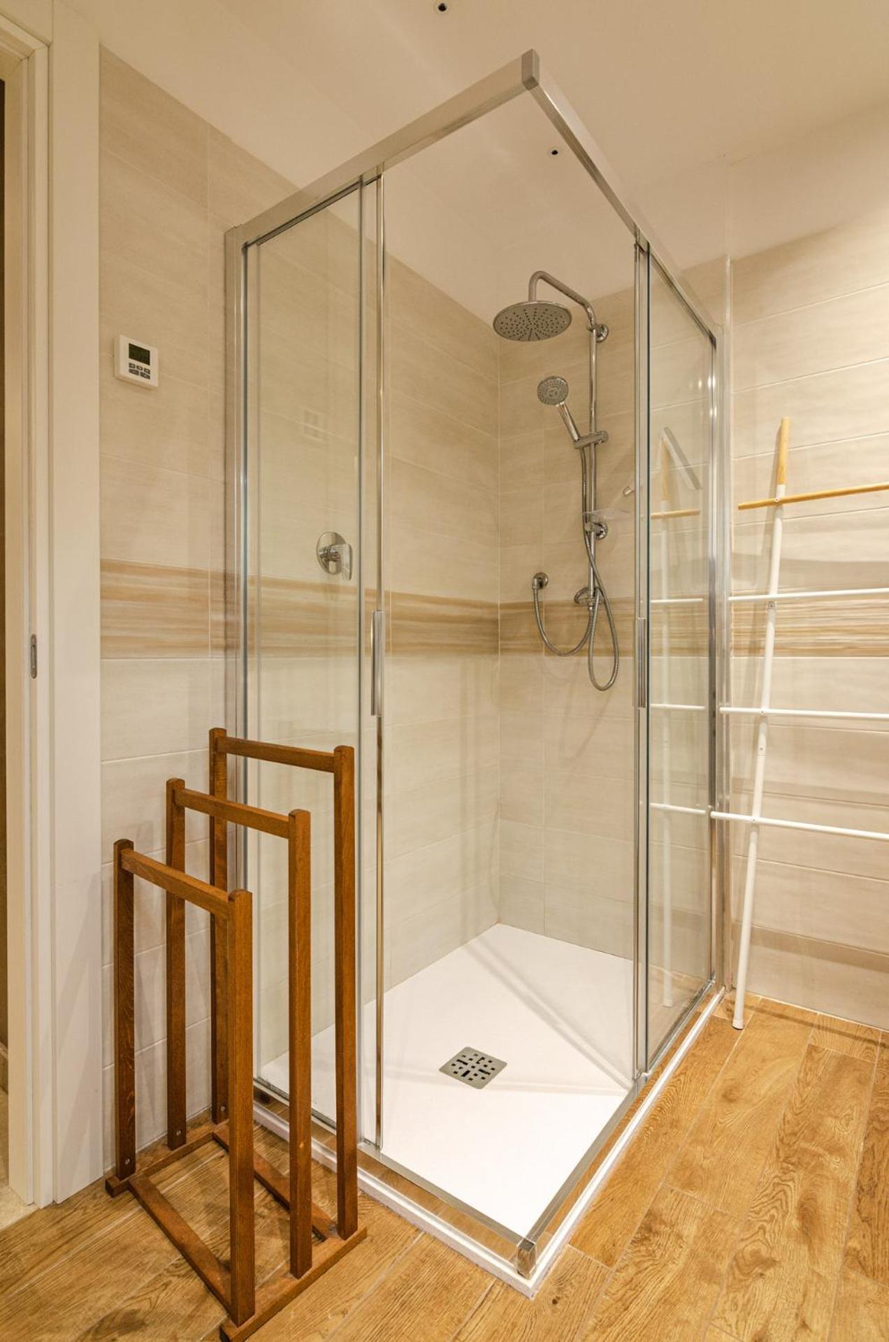 Goito Luxury Apartment, In The Historical Center Bologna Luaran gambar